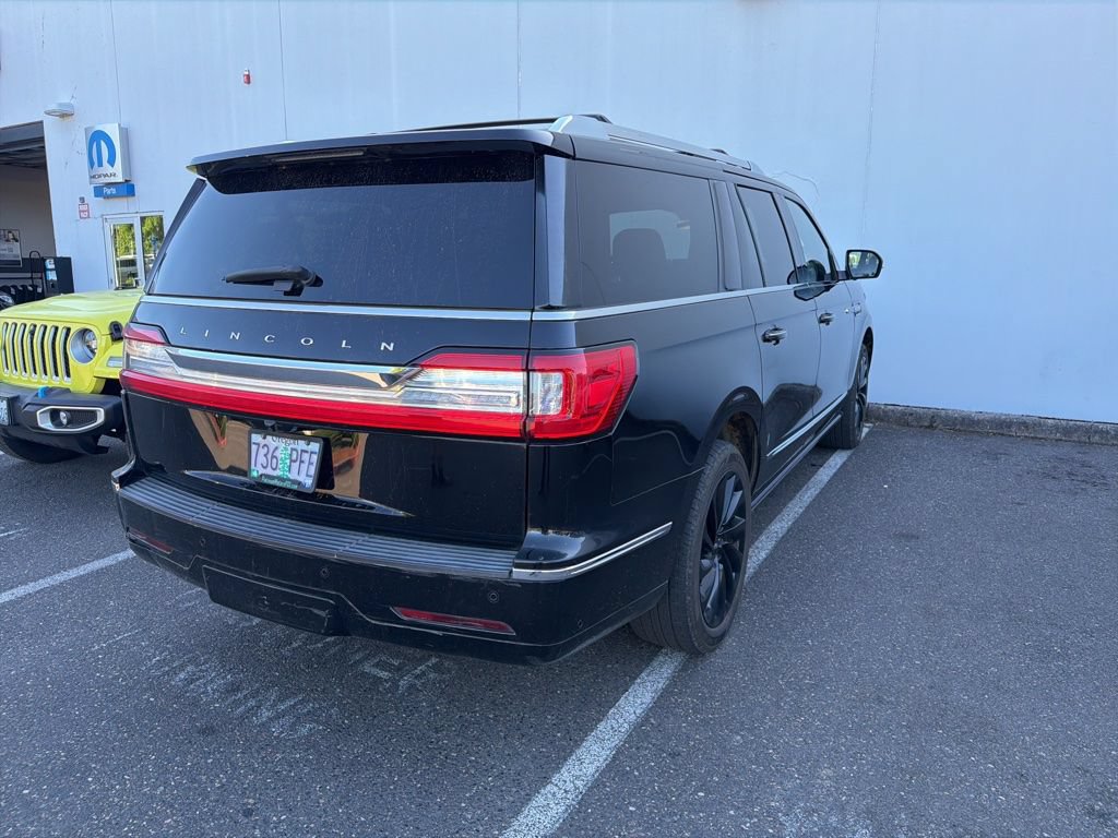 Used 2021 Lincoln Navigator L Reserve AWD/4WD image 4