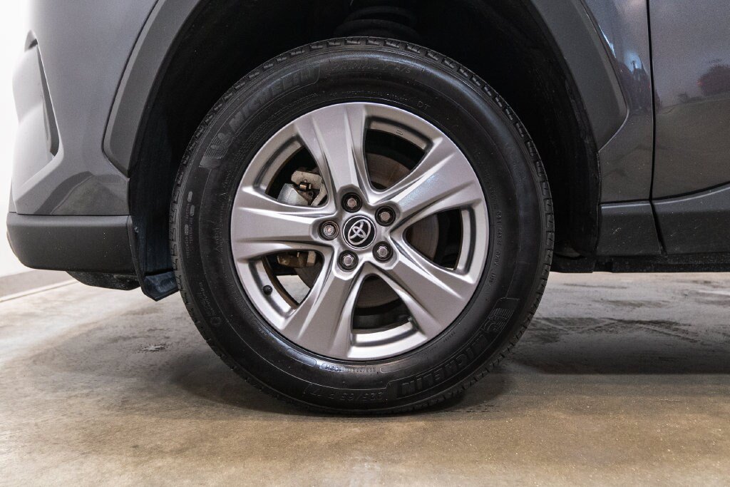 Certified 2025 Toyota RAV4 LE AWD/4WD image 11