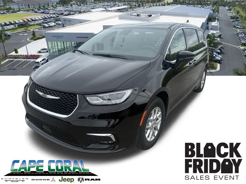 New 2026 Chrysler Pacifica Select