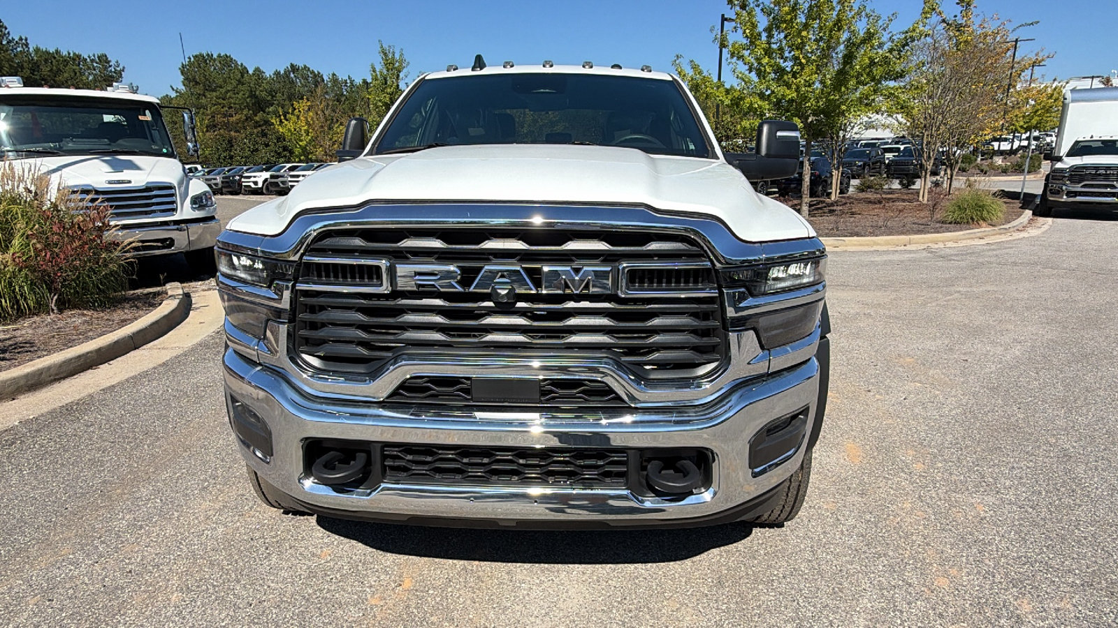 New 2026 RAM 5500 Tradesman w/ Chrome Appearance Group AWD/4WD image 3