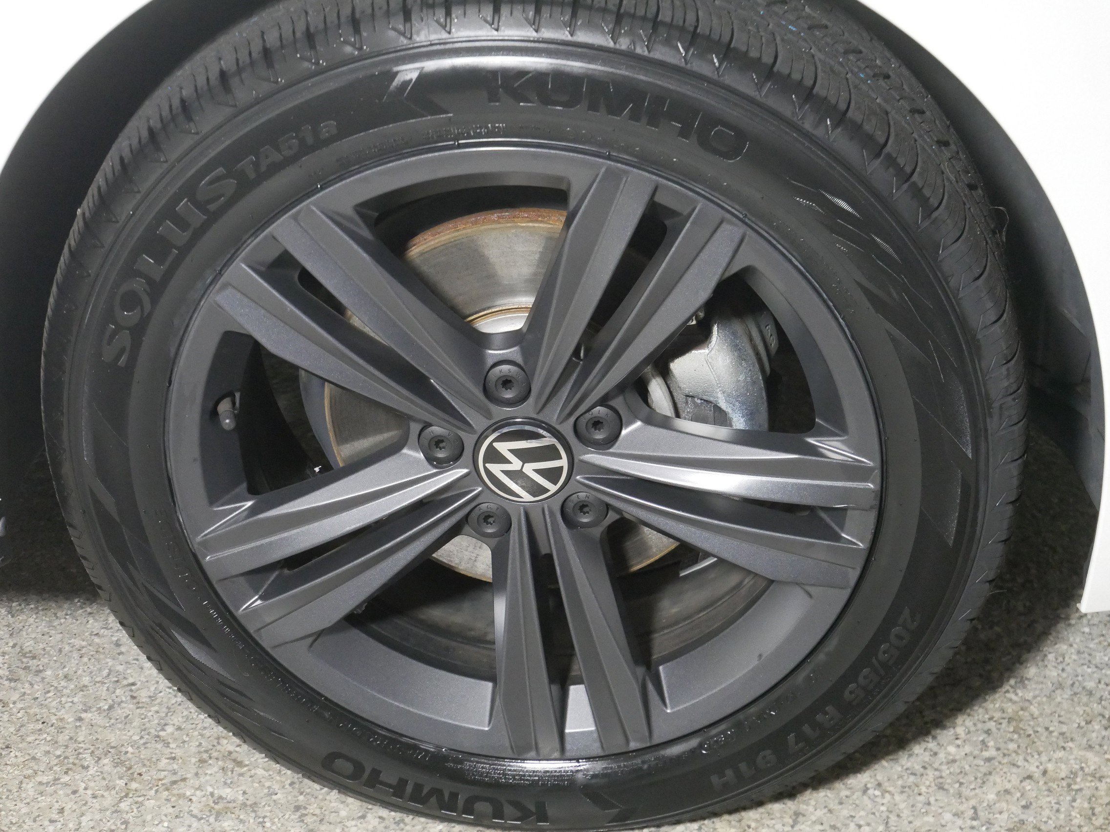 Certified 2022 Volkswagen Jetta SE w/ Panoramic Sunroof Package image 15