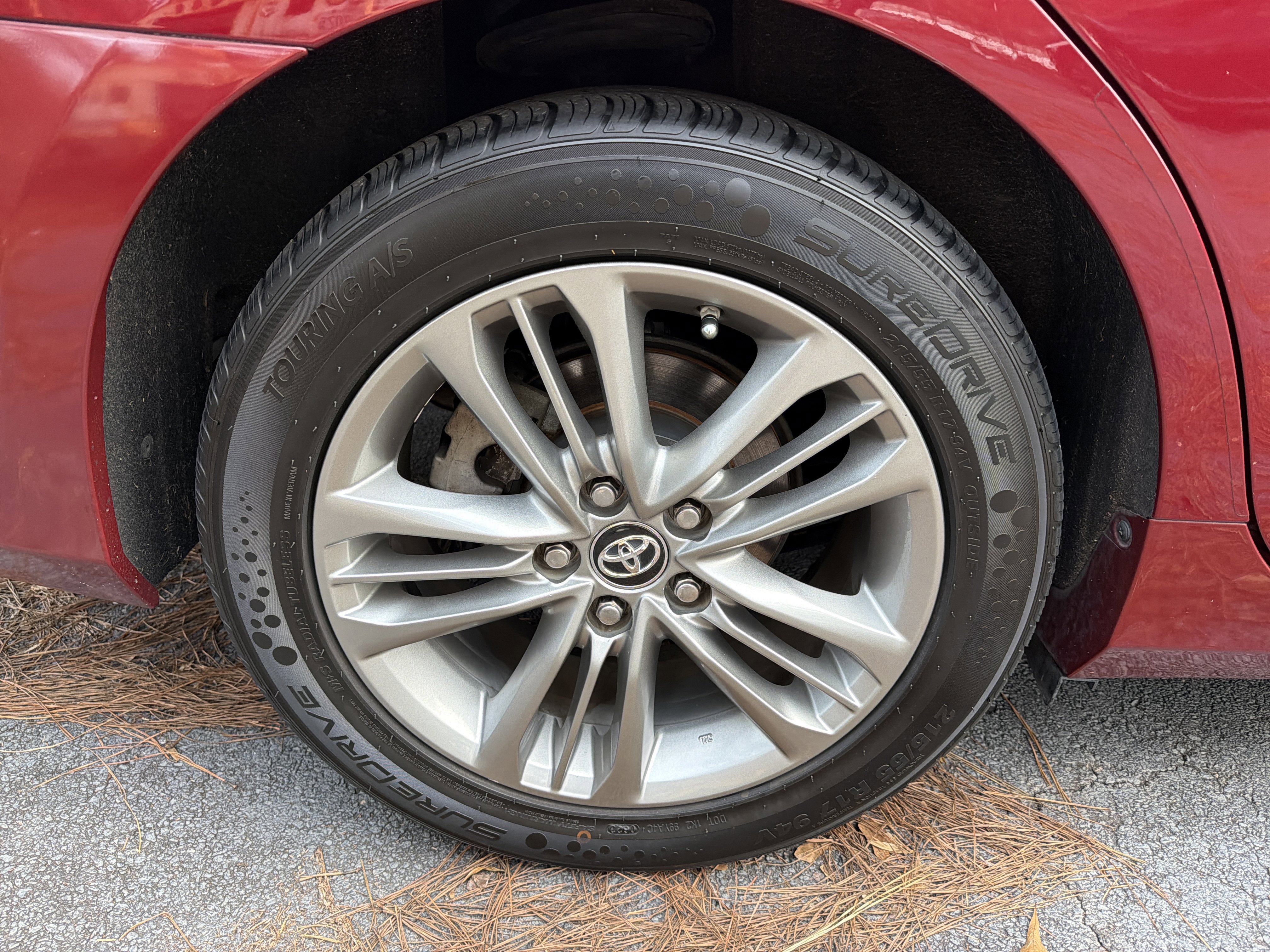 Used 2017 Toyota Camry SE image 27