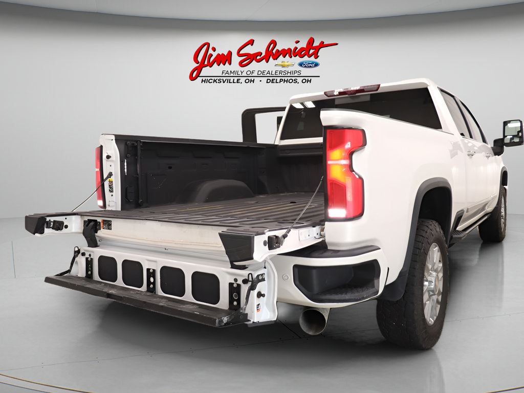 Used 2024 Chevrolet Silverado 2500 High Country w/ High Country Premium Package AWD/4WD image 32