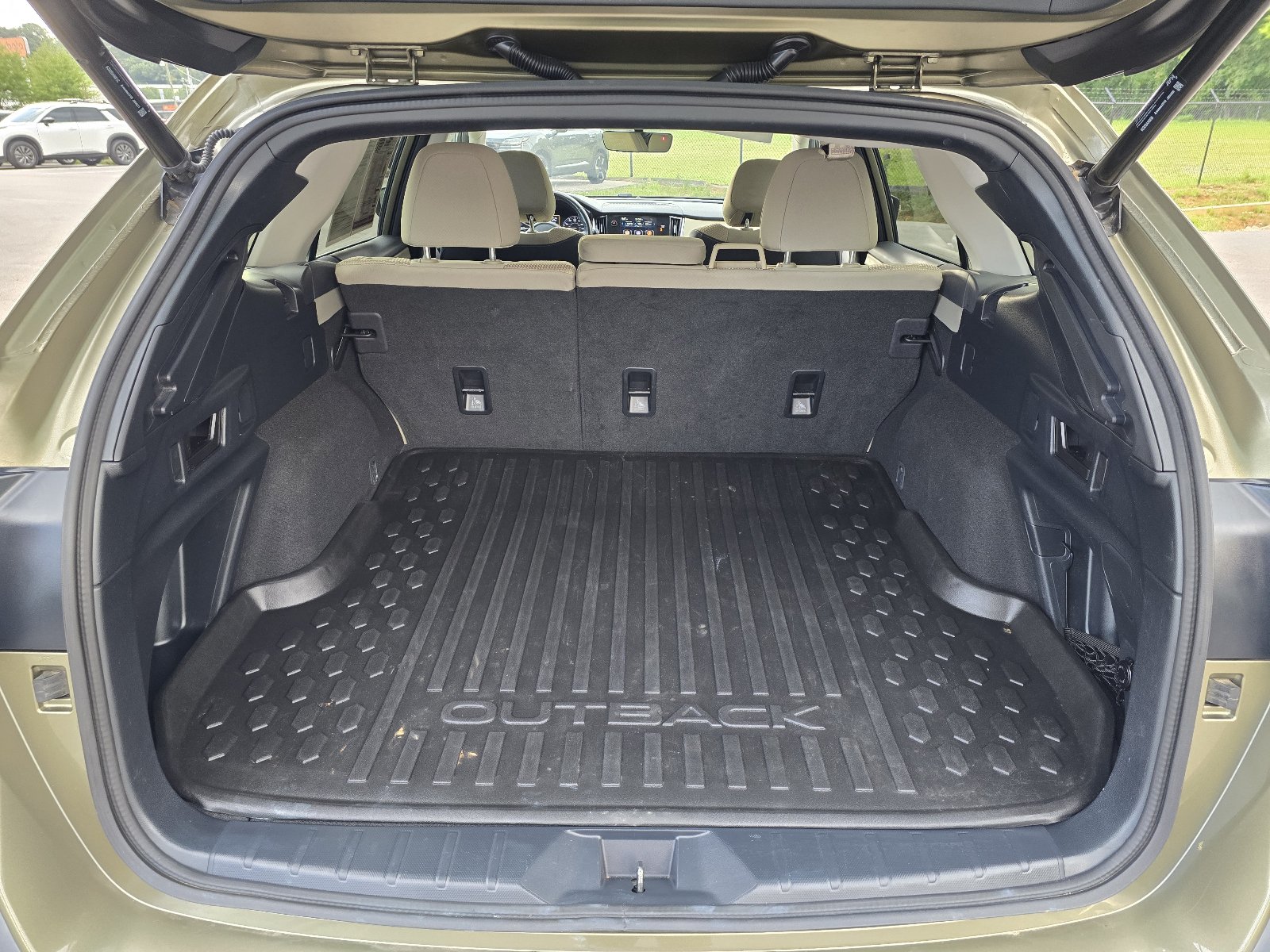 Used 2024 Subaru Outback Premium AWD/4WD image 26