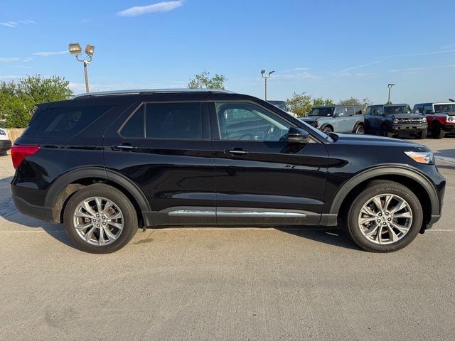 Used 2023 Ford Explorer Limited w/ Limited Technology Package AWD/4WD image 2