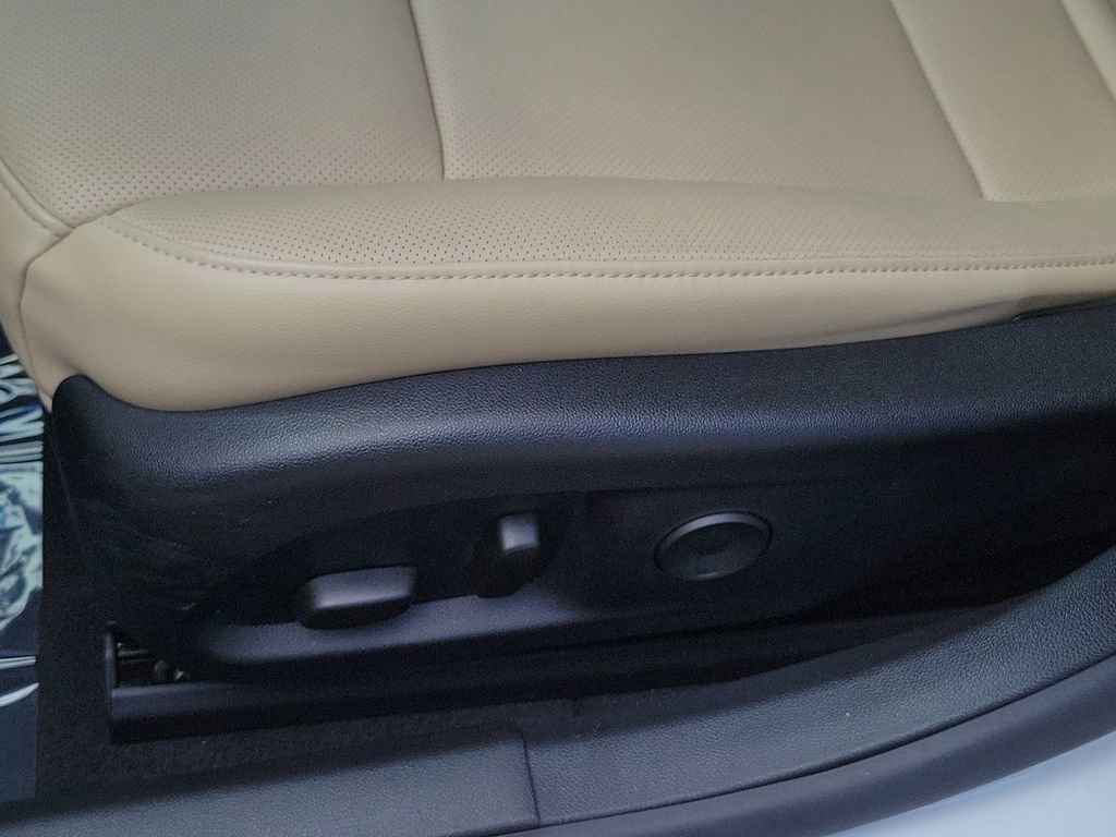 Used 2023 Cadillac CT5 Premium Luxury RWD image 19