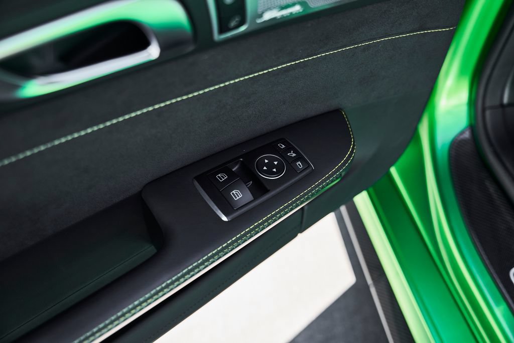 Used 2018 Mercedes-Benz AMG GT R image 41