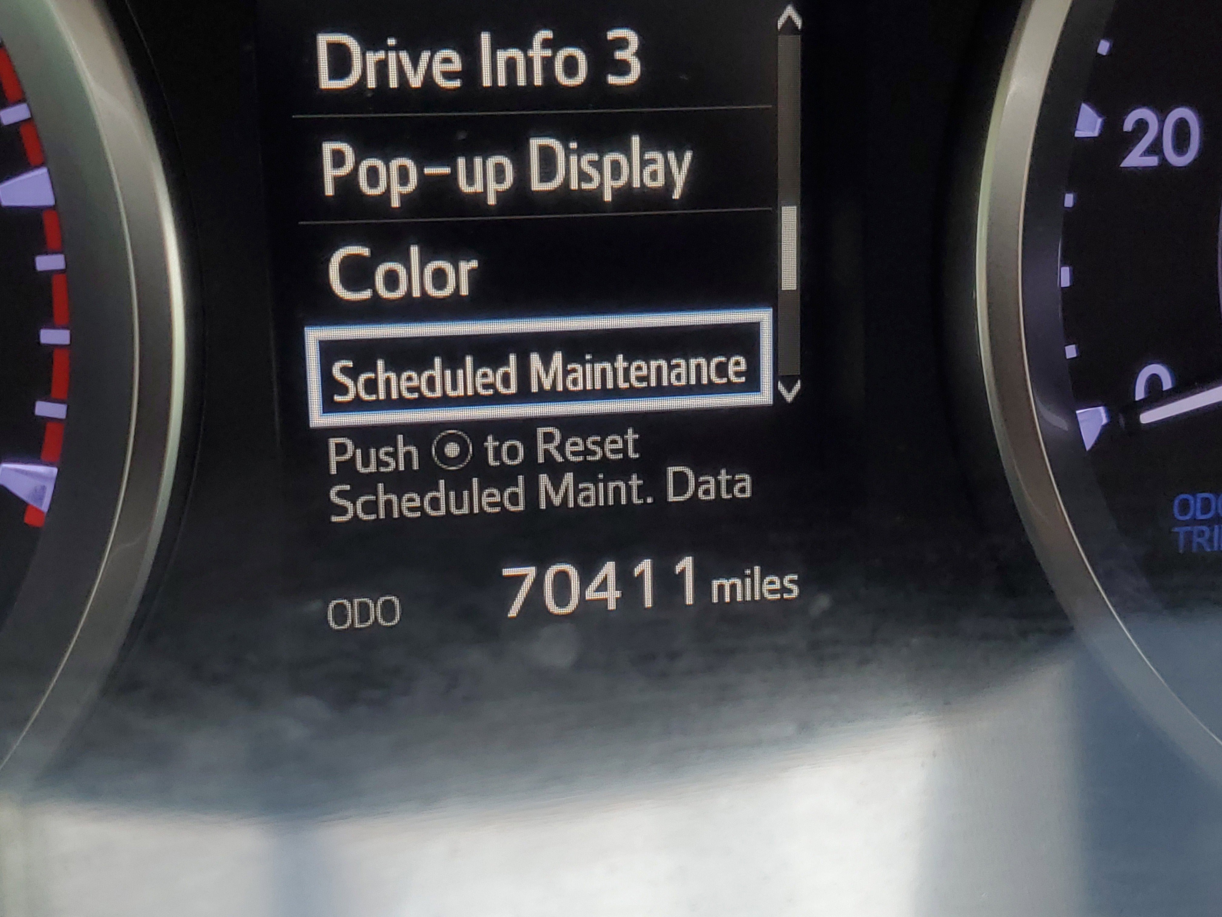 Used 2019 Toyota Highlander LE FWD image 25