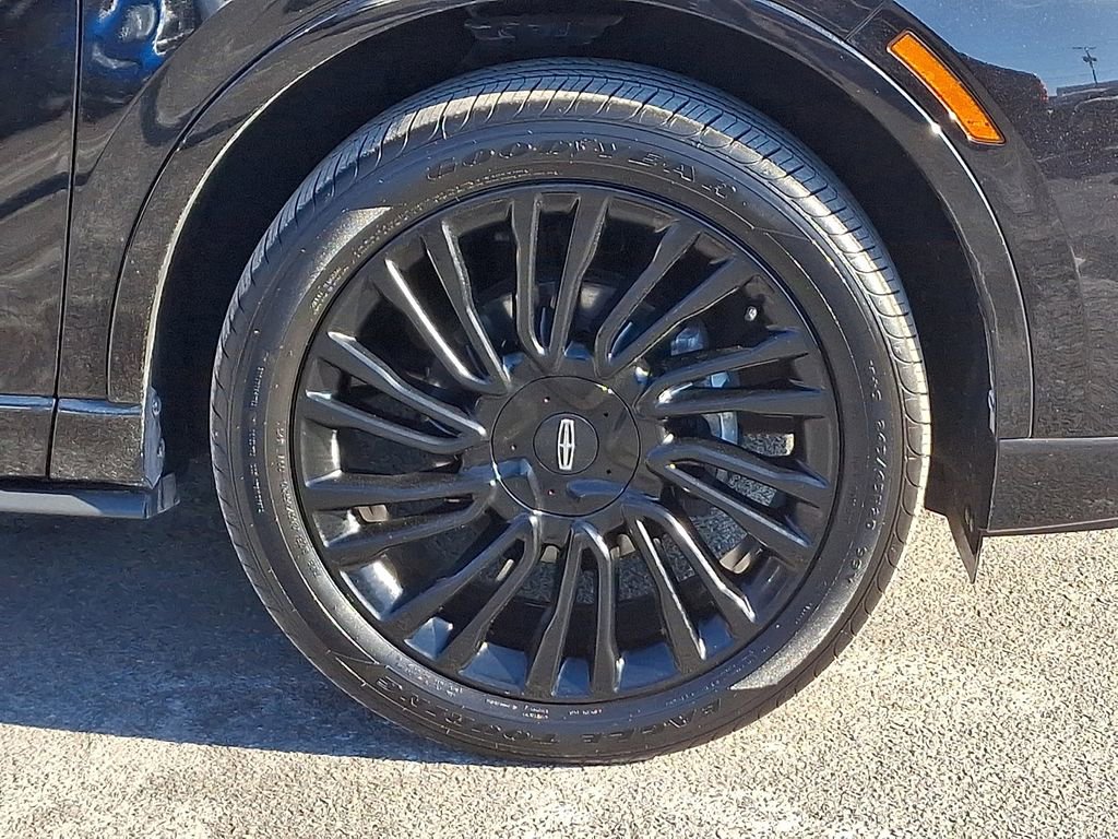 Used 2022 Lincoln Corsair Reserve image 8