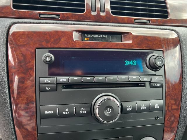 Used 2011 Chevrolet Impala LT FWD image 15