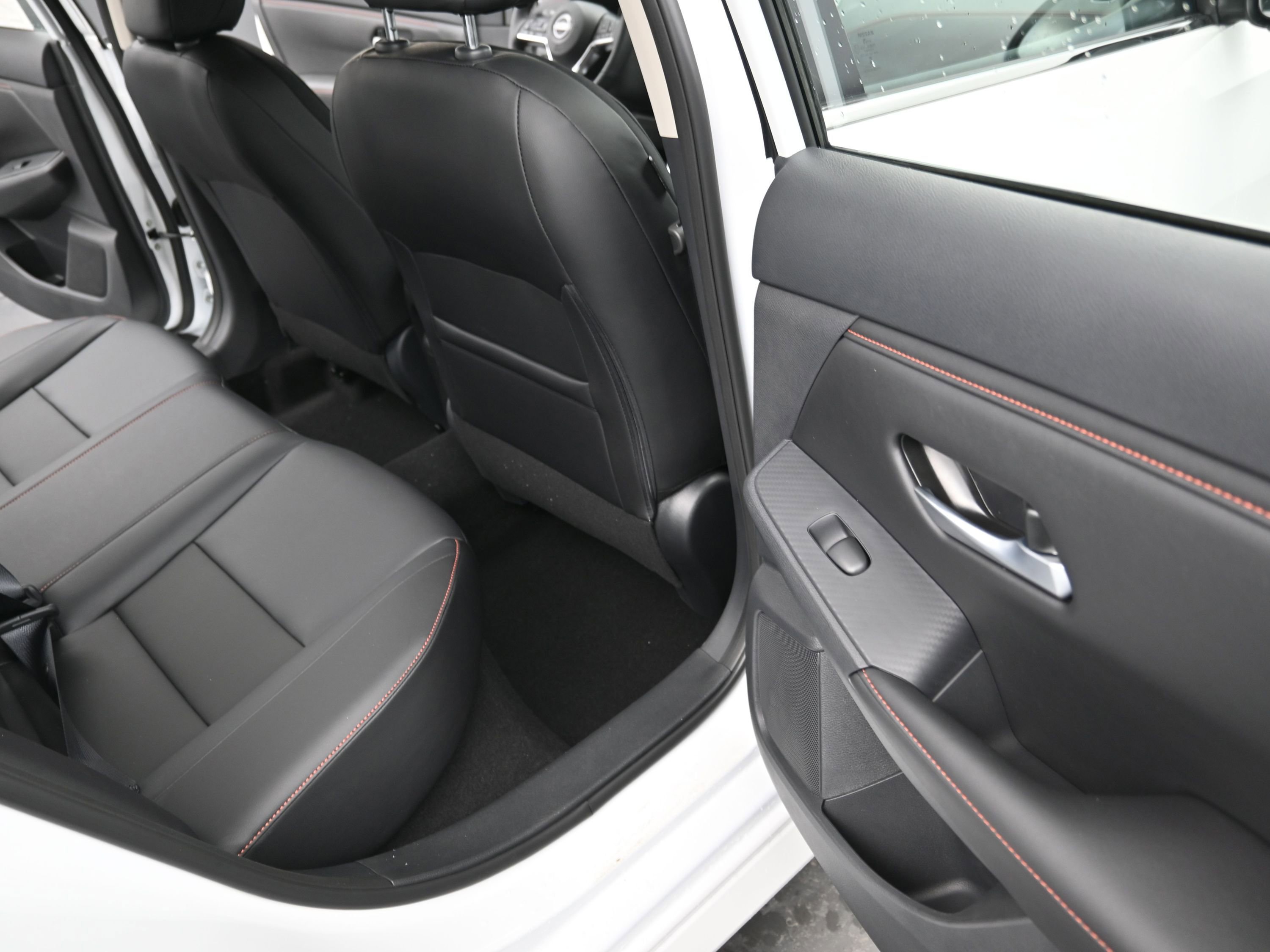 New 2025 Nissan Sentra SR w/ SR Premium Package image 19