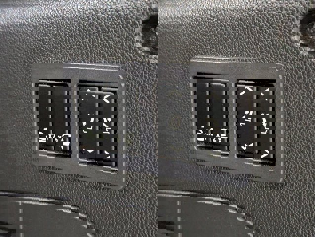 Used 2017 Chevrolet Suburban Premier image 30