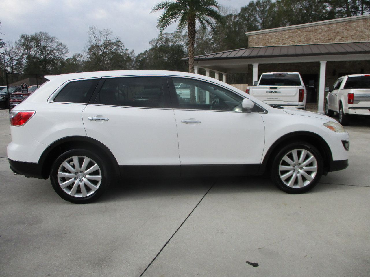Used 2010 MAZDA CX-9 Grand Touring w/ Moonroof & Bose Audio Pkg image 26