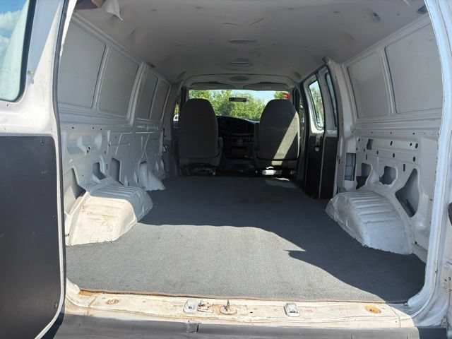 Used 2006 Ford E-250 and Econoline 250 RWD image 8