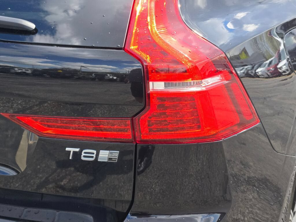 Used 2019 Volvo XC60 T8 Inscription AWD/4WD image 20
