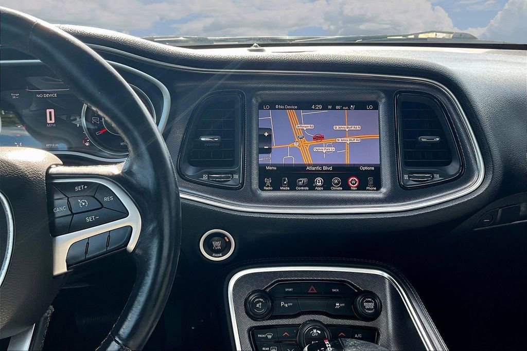 Used 2015 Dodge Challenger SXT Plus RWD image 9