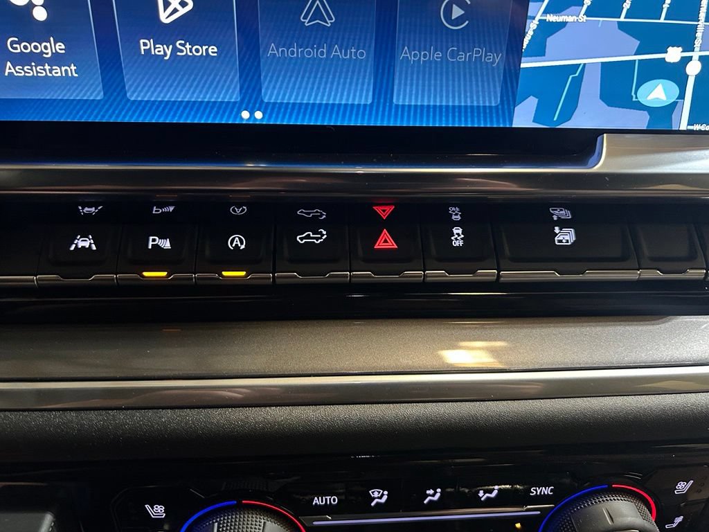 New 2026 Chevrolet Silverado 1500 High Country w/ High Country Premium Package AWD/4WD image 28