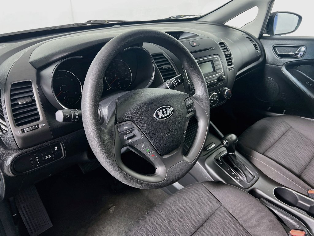 Used 2016 Kia Forte LX FWD image 9