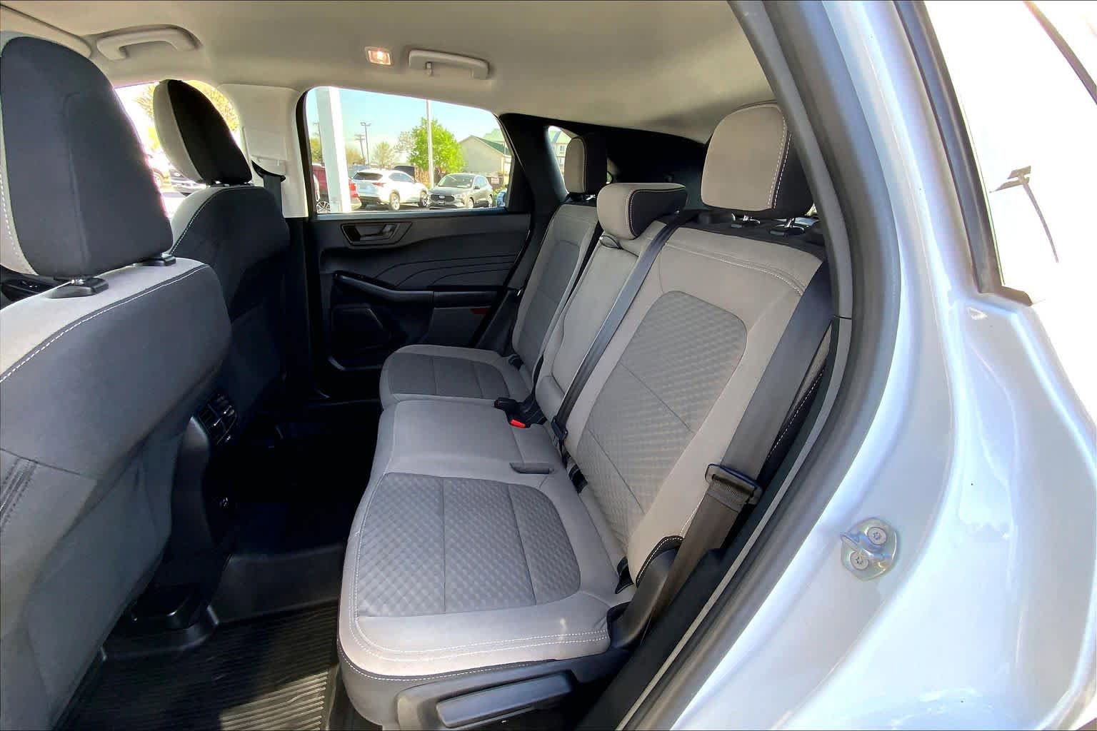 Certified 2022 Ford Escape SE w/ SE Sport Appearance Package FWD image 19