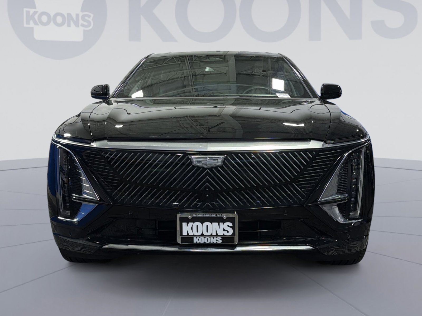 Used 2025 Cadillac Lyriq Luxury w/ LPO, Floor Liner Package AWD/4WD image 11