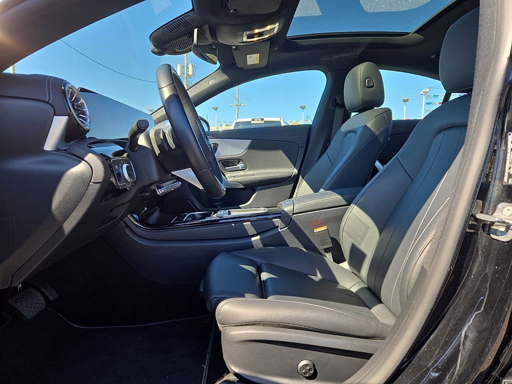 Used 2025 Mercedes-Benz CLA 250 4MATIC image 13