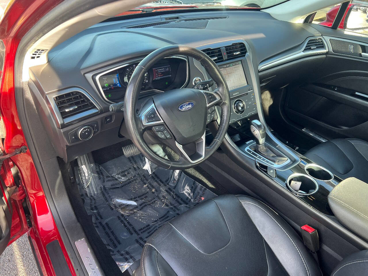Used 2013 Ford Fusion Titanium w/ Titanium Driver Assist Pkg FWD image 18