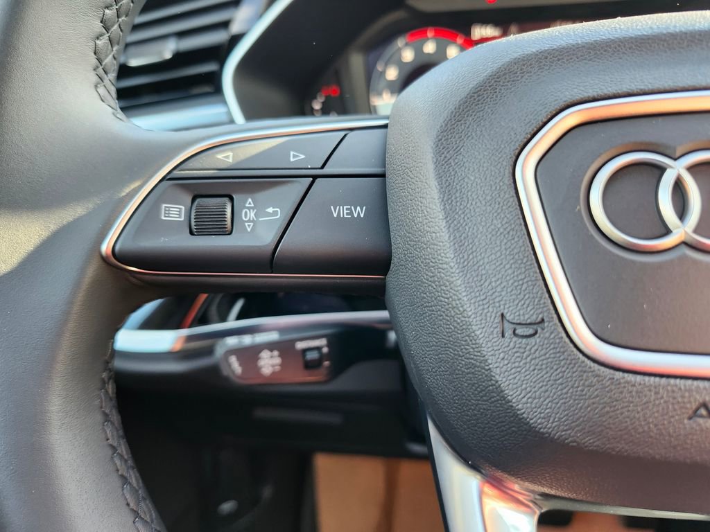 New 2025 Audi Q3 2.0T Premium image 10