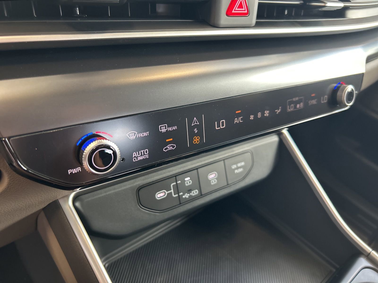 New 2026 Kia Carnival image 33