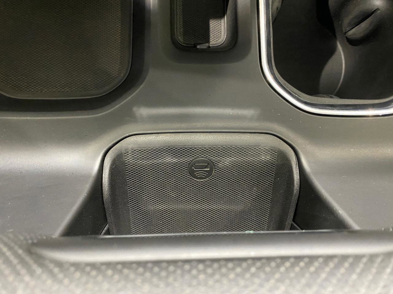 Used 2022 GMC Sierra 1500 SLT w/ SLT Convenience Package image 18