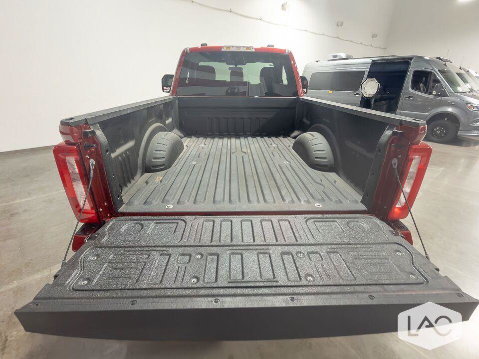 Used 2025 Ford F450 XLT w/ Snow Plow Prep Package AWD/4WD image 10