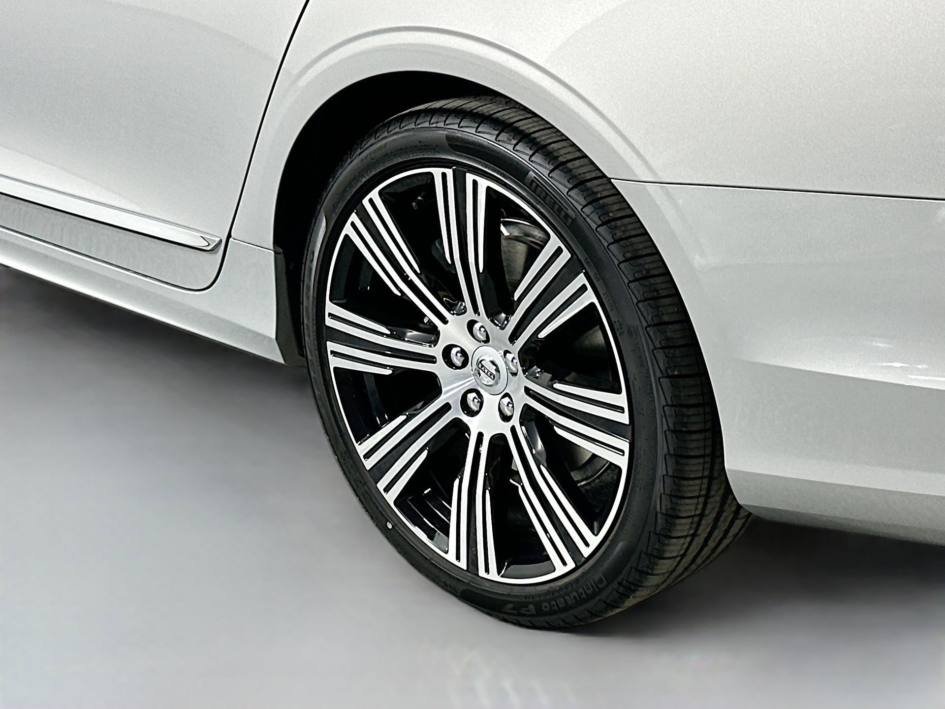 New 2025 Volvo S90 B6 Ultra w/ Lounge Package image 8