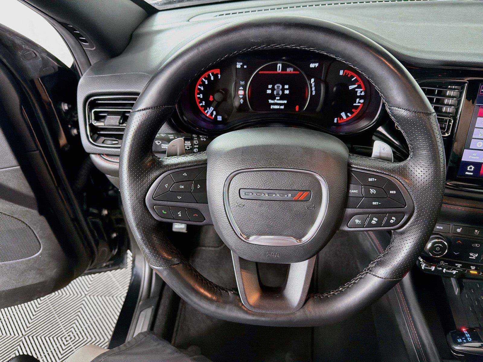 Used 2025 Dodge Durango GT AWD/4WD image 3