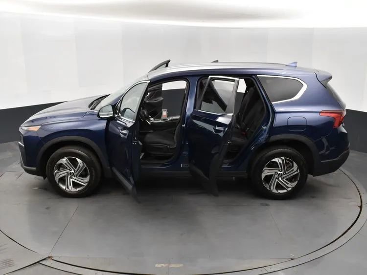 Used 2023 Hyundai Santa Fe SE w/ Cargo Package AWD/4WD image 7