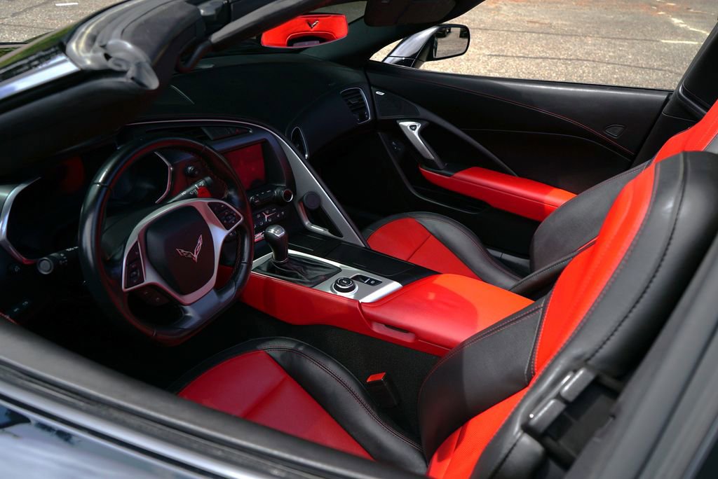 Used 2017 Chevrolet Corvette Grand Sport RWD image 24