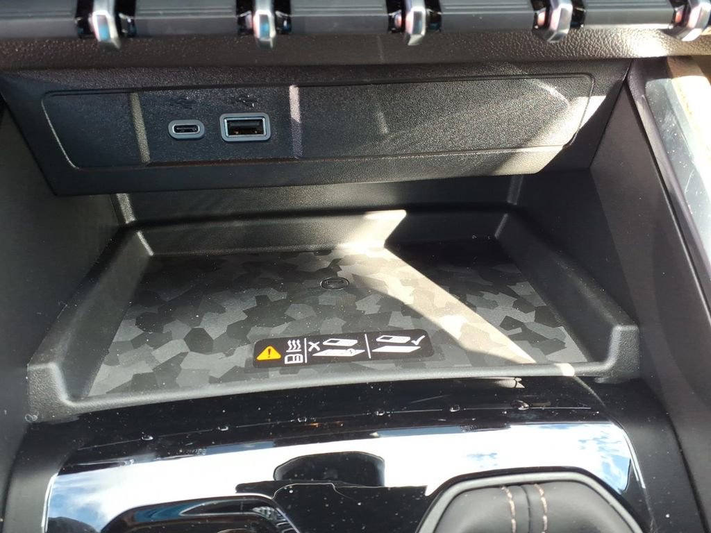 New 2026 GMC Canyon Denali image 12