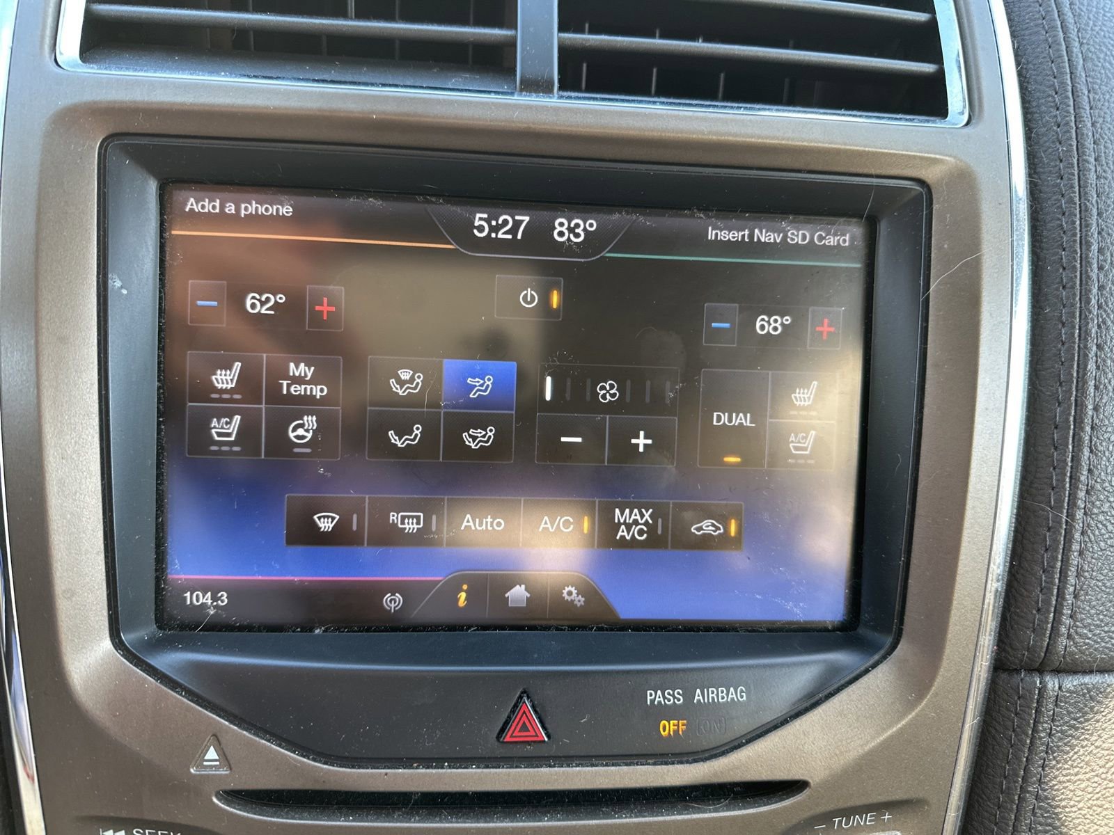 Used 2014 Lincoln MKX FWD w/ Equipment Group 102A image 17