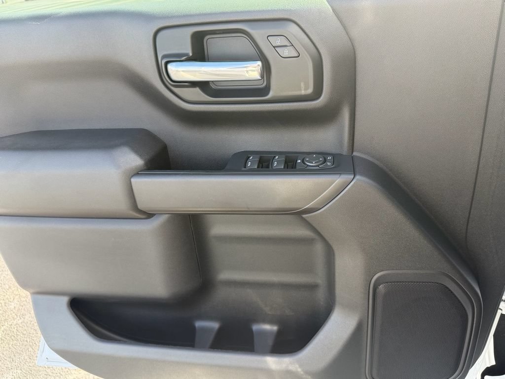 Certified 2024 Chevrolet Silverado 1500 Custom Trail Boss w/ Turbomax Blackout Package AWD/4WD image 31