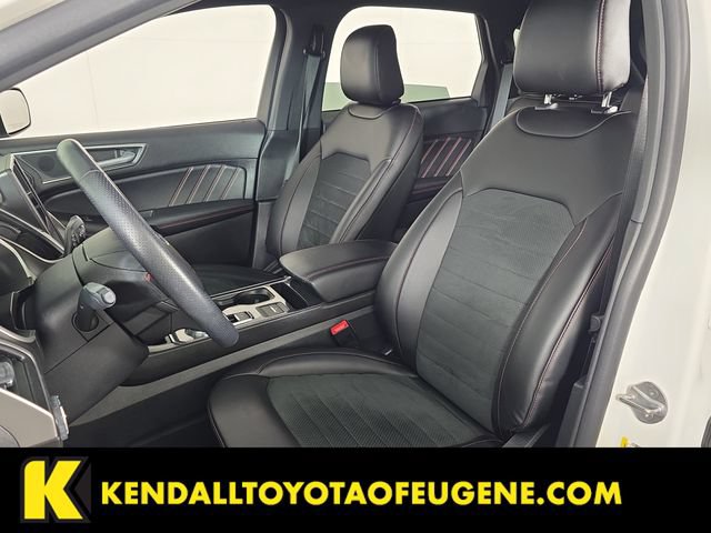 Used 2021 Ford Edge ST-Line w/ Cold Weather Package AWD/4WD image 15
