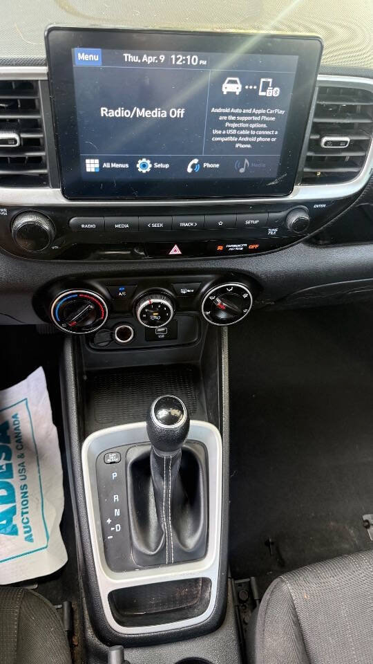 Used 2020 Hyundai Venue SE FWD image 13
