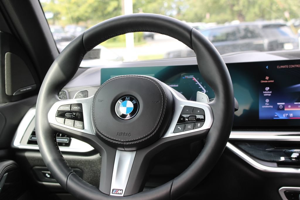 Used 2026 BMW X5 xDrive40i w/ M Sport Package AWD/4WD image 10