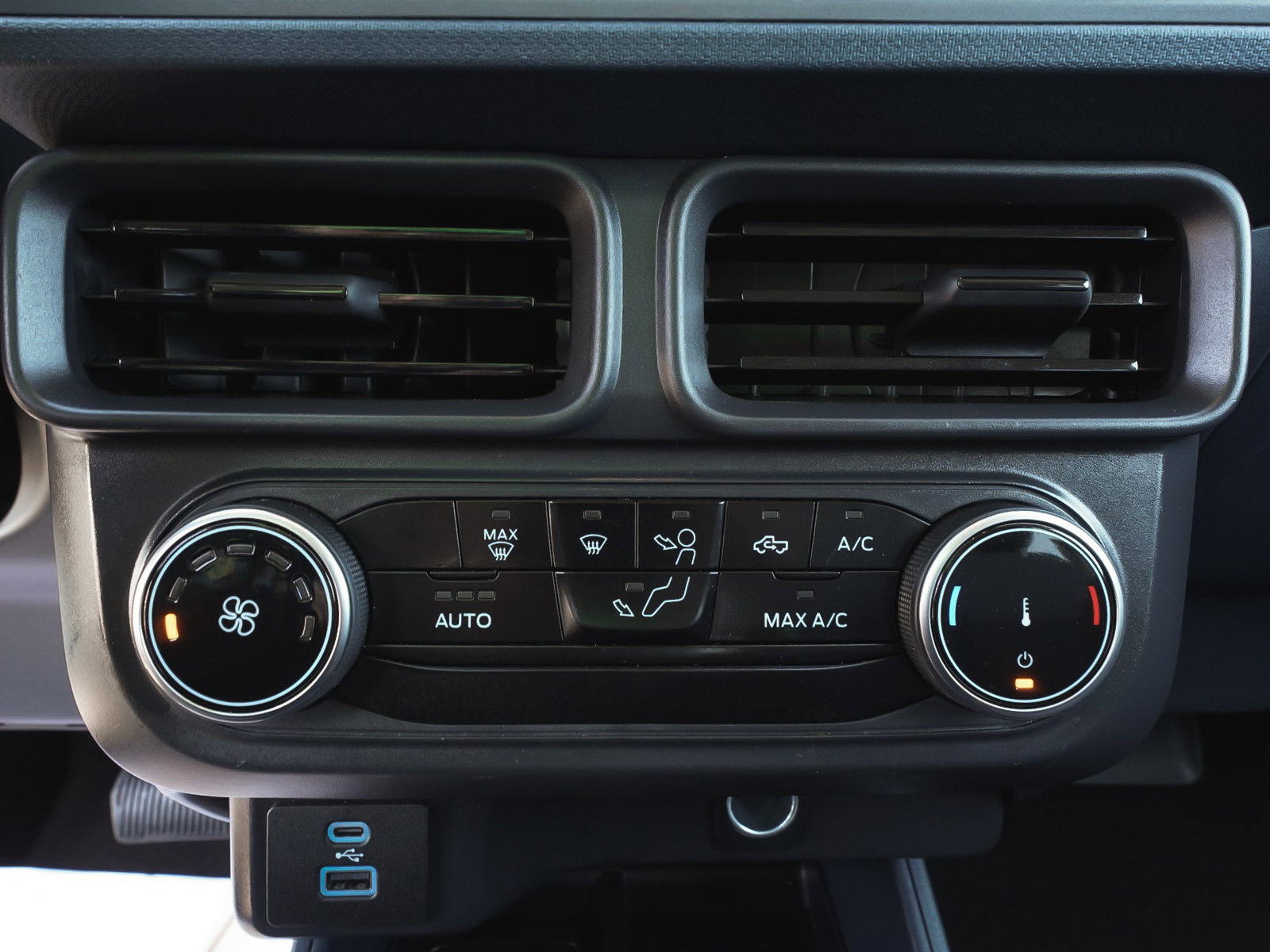 Used 2024 Ford Maverick XL image 28