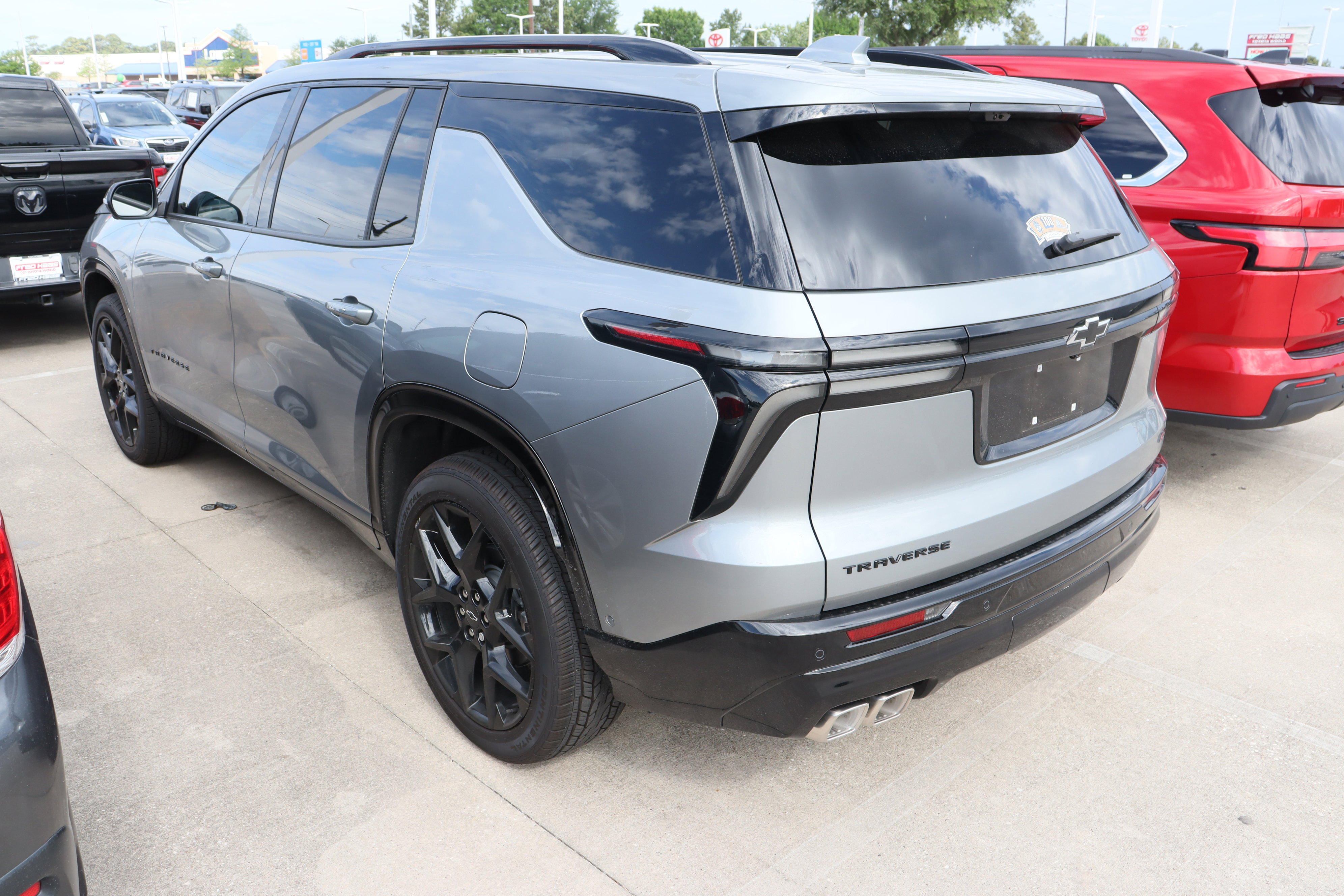Used 2026 Chevrolet Traverse RS w/ LPO, Floor Liner Package image 6