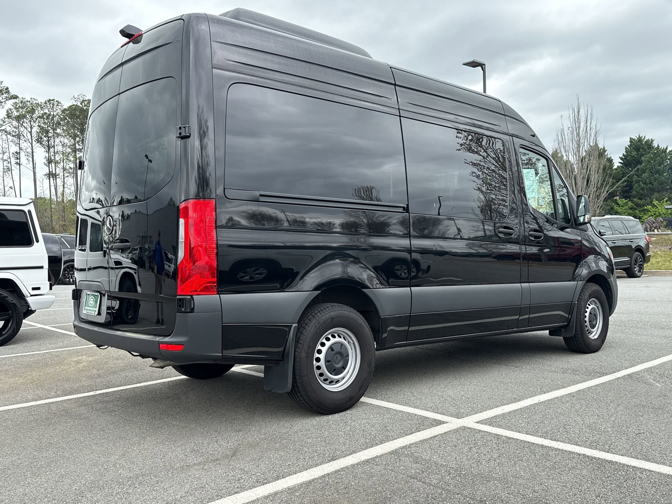 Used 2024 Mercedes-Benz Sprinter 2500 image 8