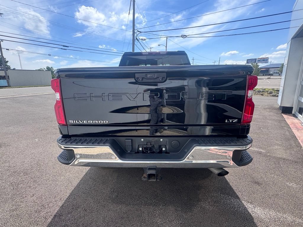 Used 2024 Chevrolet Silverado 2500 LTZ w/ LTZ Plus Package AWD/4WD image 6
