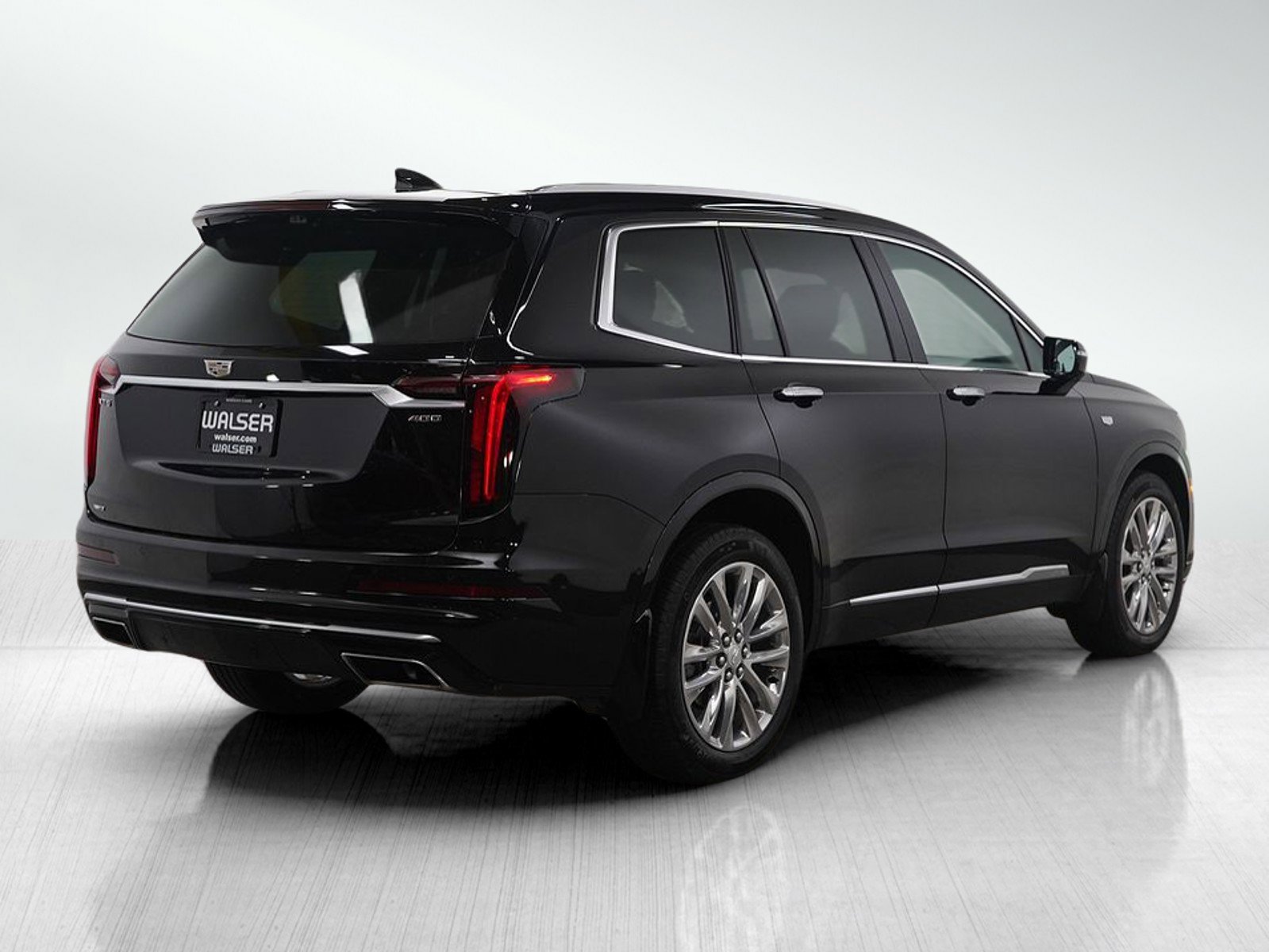 Used 2022 Cadillac XT6 Premium Luxury w/ Platinum Package image 5