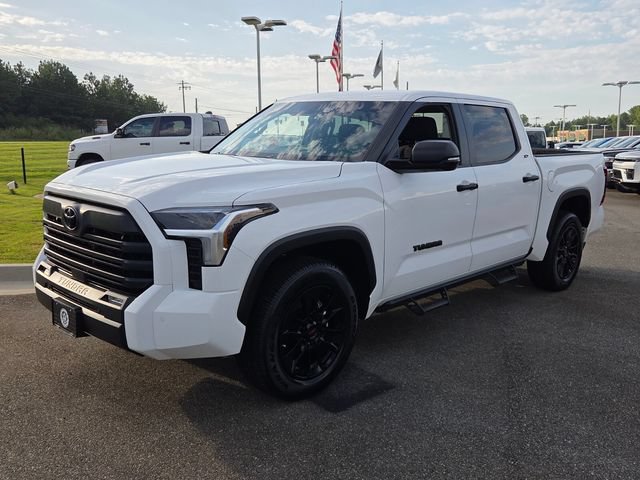 Used 2024 Toyota Tundra SR5 w/ SR5 Convenience Package RWD image 3