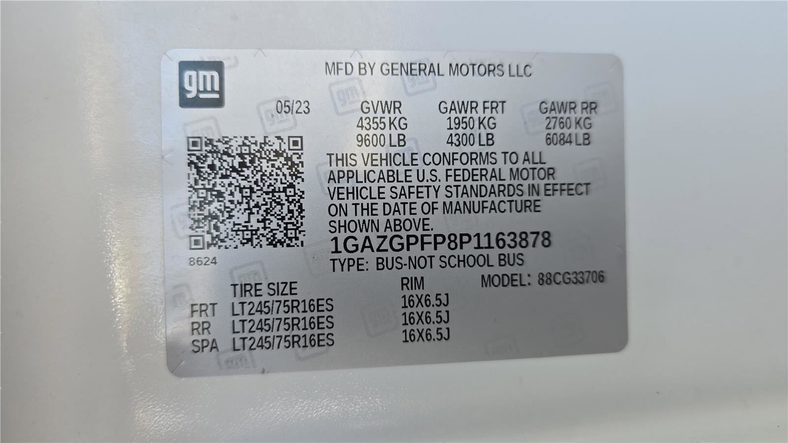 Used 2023 Chevrolet Express 3500 LT w/ LT Preferred Equipment Group image 25