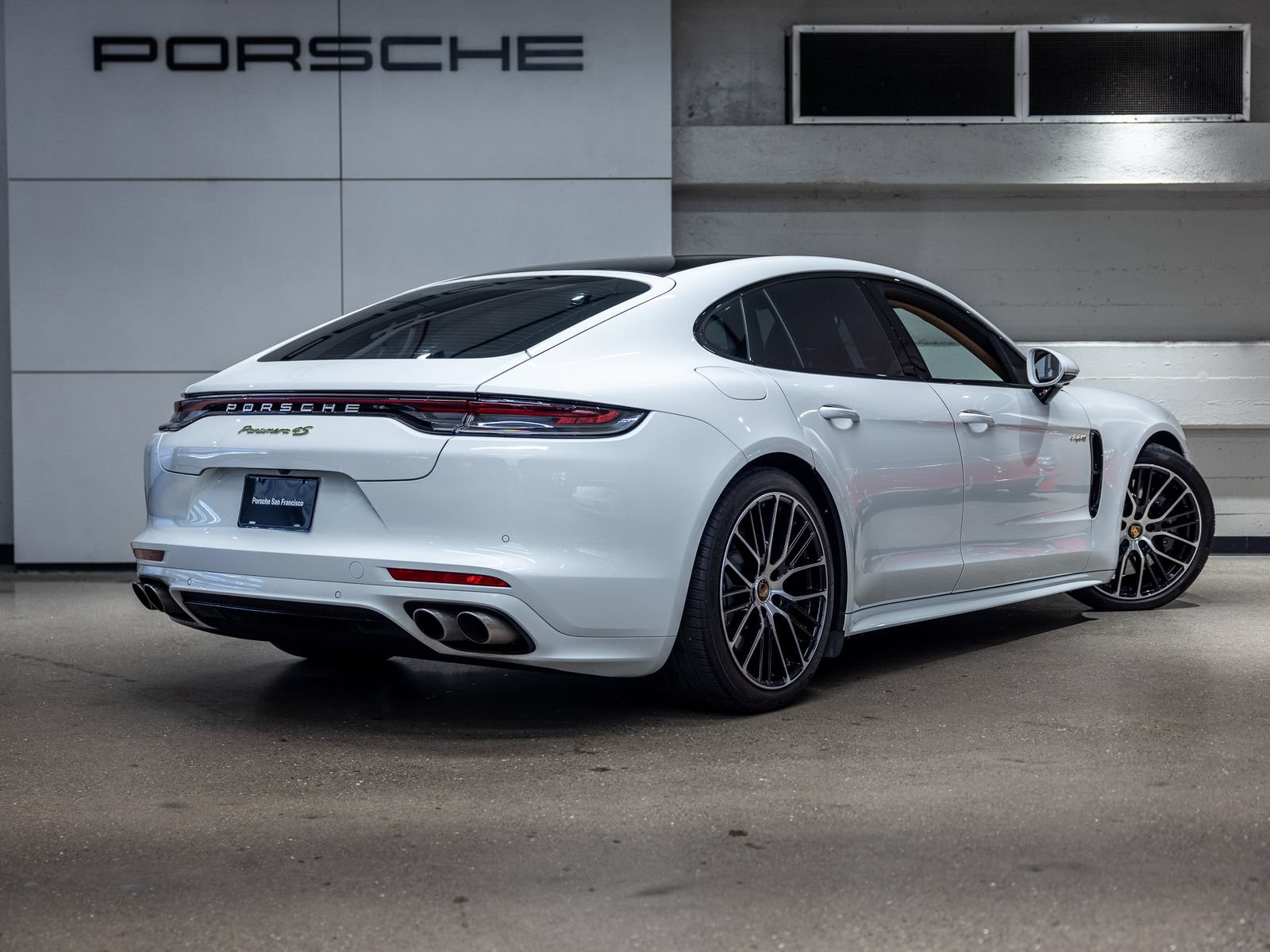 Certified 2023 Porsche Panamera 4S AWD/4WD image 8