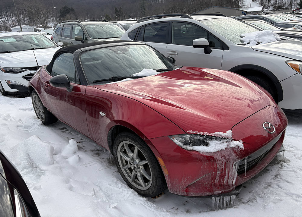 Used 2021 MAZDA MX-5 Miata Sport RWD image 3
