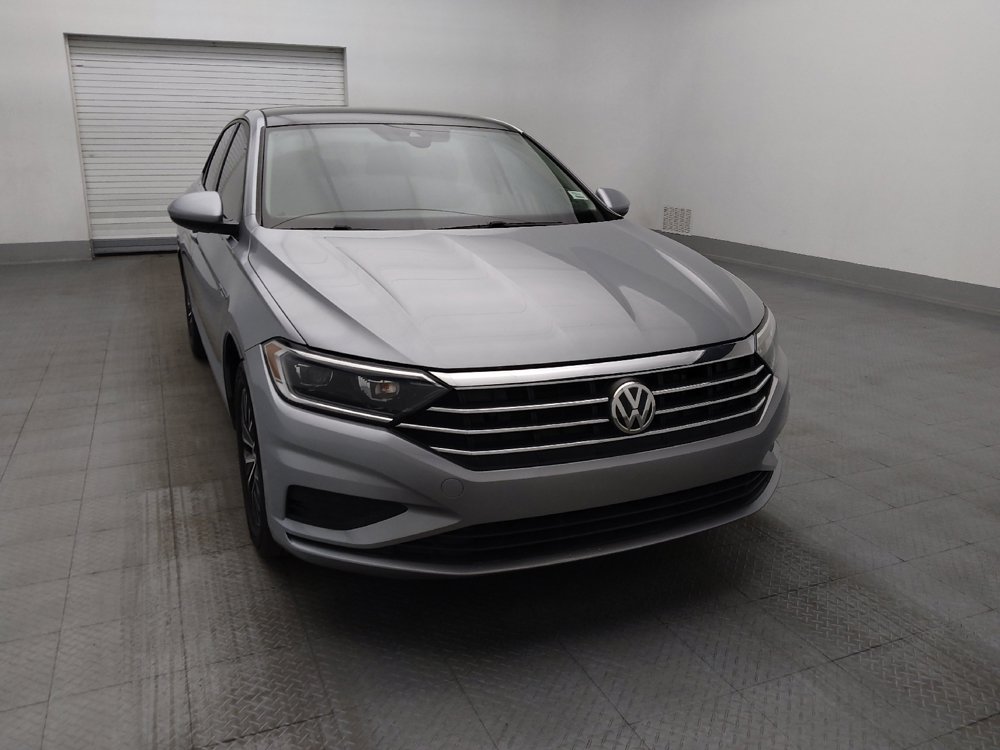 Used 2019 Volkswagen Jetta SEL w/ Cold Weather Package FWD image 14
